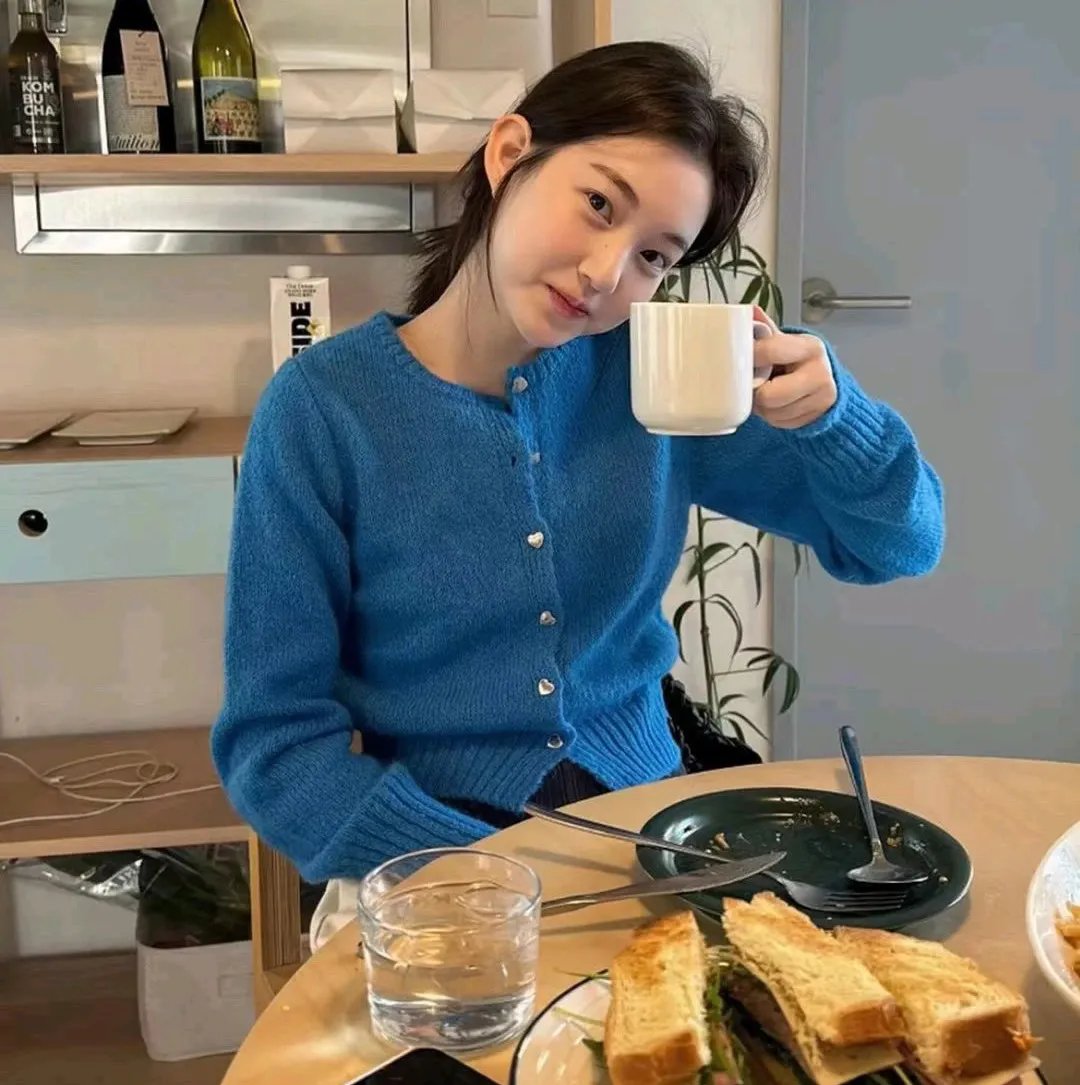 女儿住在月亮上